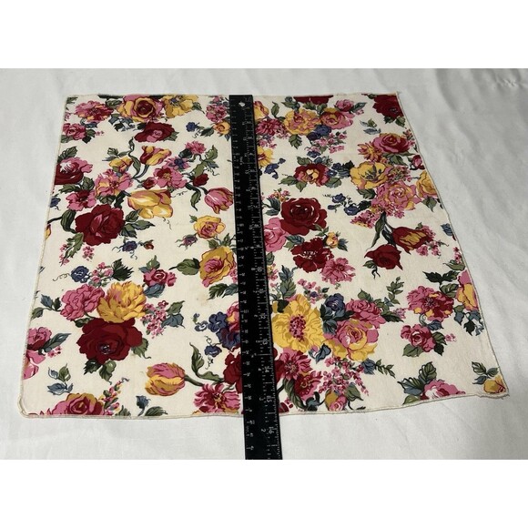 Set a four square cloth napkins floral bright summer spring farmhouse Boho LN - Picture 4 of 5